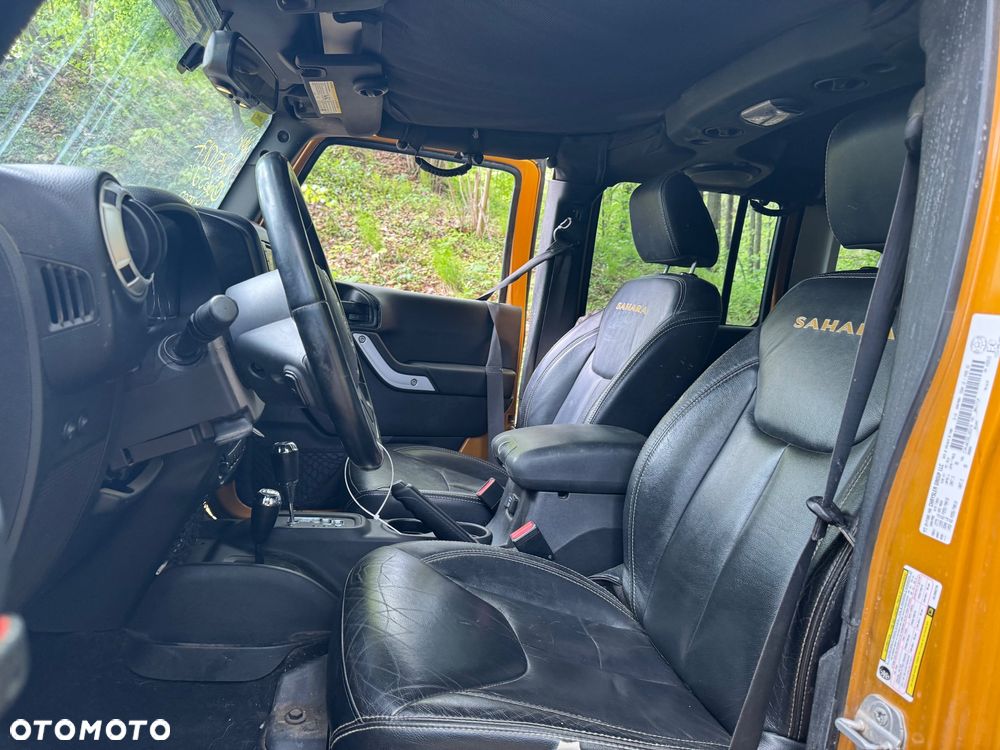 Jeep Wrangler Unlimited 3.6 Automatik Sahara - 17