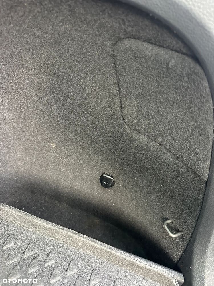 Volkswagen Golf VII 1.6 TDI BMT Comfortline DSG - 35