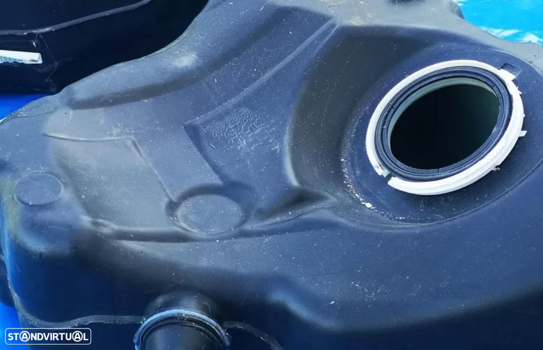 Depósito combustível gasolina BMW5 E60 520i 530i 2003-2007 - 1