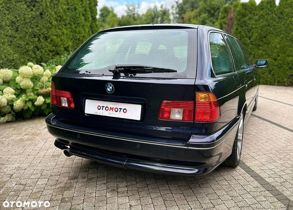 BMW Seria 5 - 28