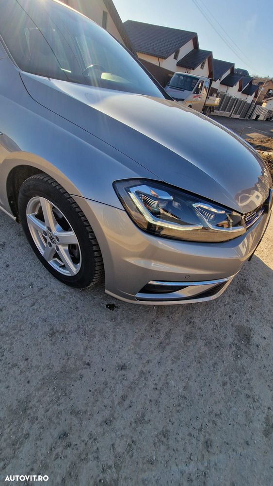 Volkswagen Golf - 14