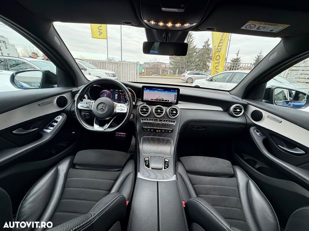 Mercedes-Benz GLC Coupe 300 de 4Matic 9G-TRONIC AMG Line - 9