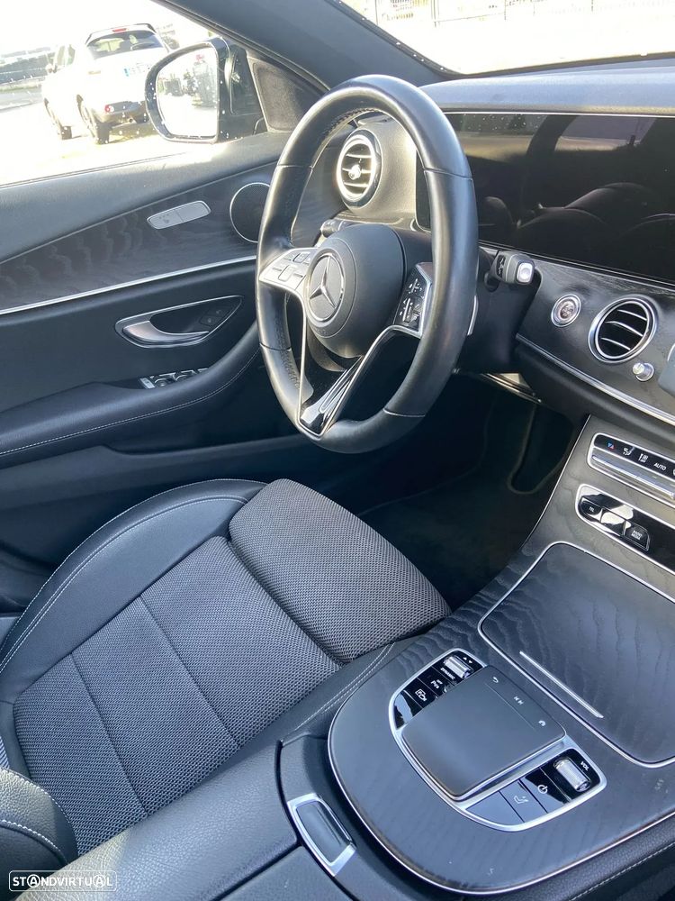 Mercedes-Benz E 300 de 4Matic T 9G-TRONIC Exclusive - 9