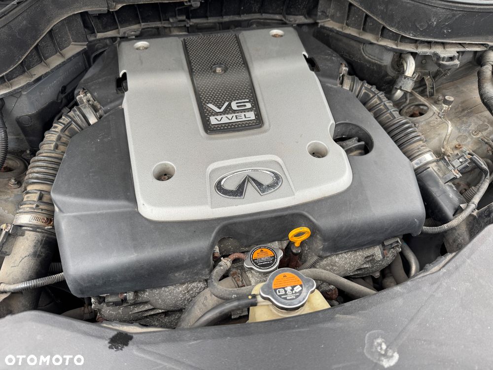 Infiniti QX70 3.7 S Premium EU6 - 24