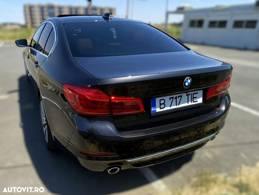 BMW Seria 5 520d Aut. Luxury Line - 9