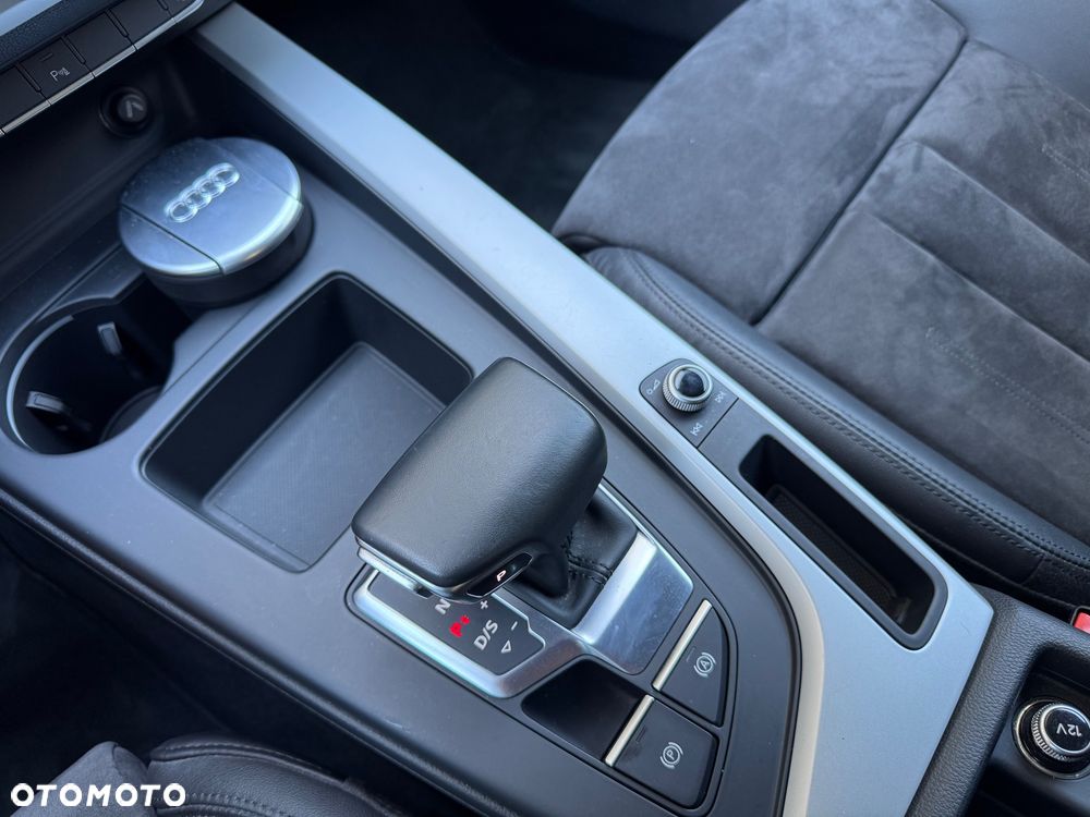 Audi A4 Avant 40 TDI quattro S tronic - 16