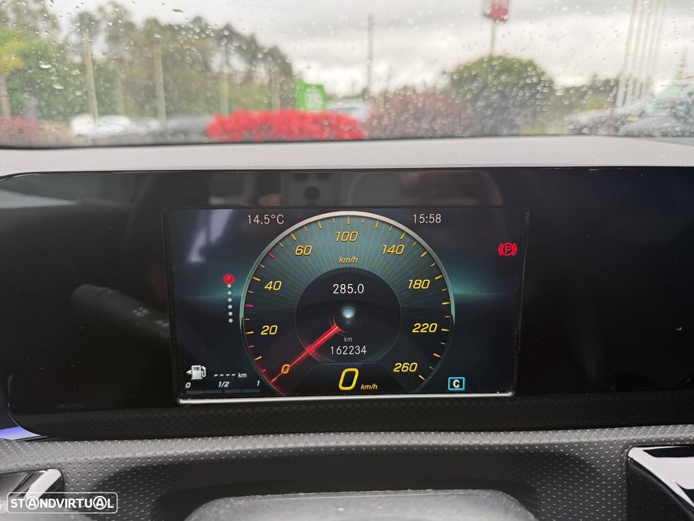 Mercedes-Benz A 180 d AMG Line - 10