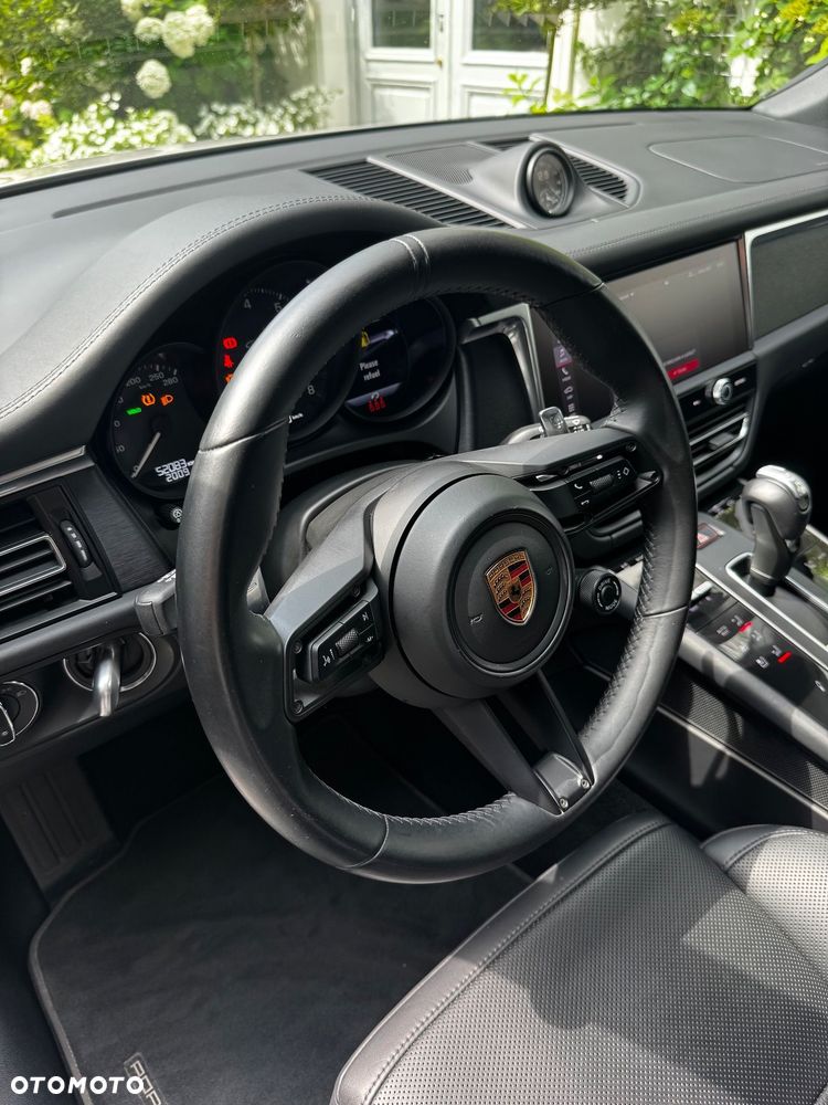 Porsche Macan - 28
