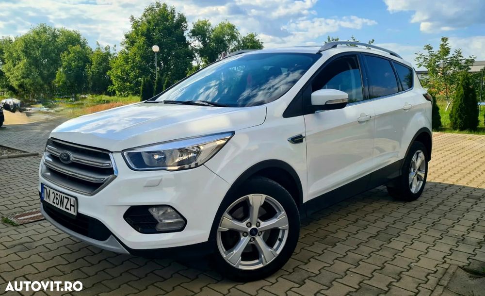 Ford Kuga 1.5 TDCi 2x4 Aut. Titanium - 1