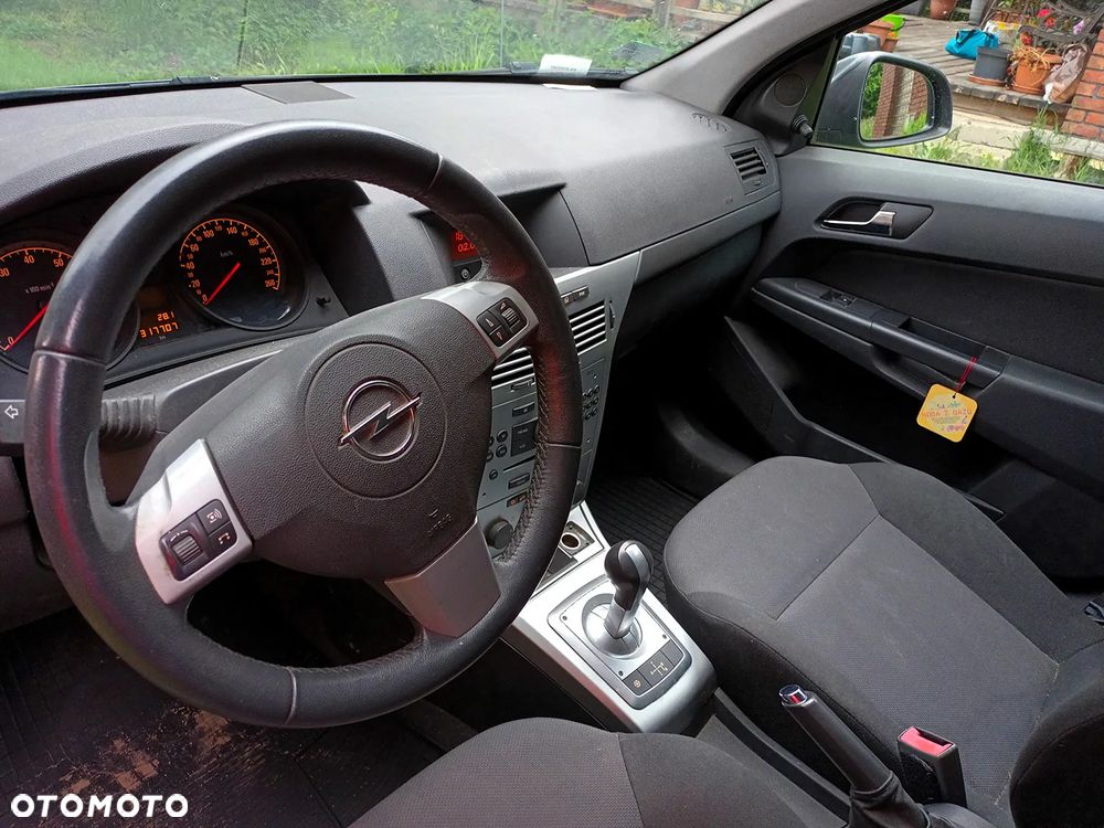 Opel Astra 1.6 EasyTronic - 4