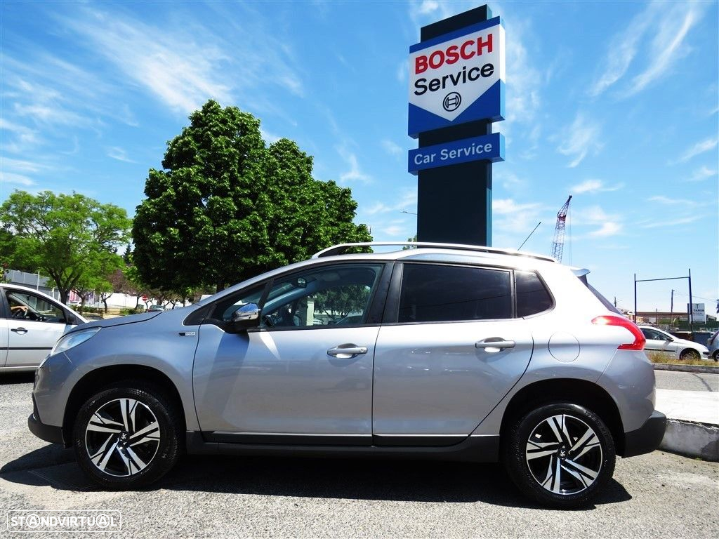 Peugeot 2008 1.2 PureTech Style - 3