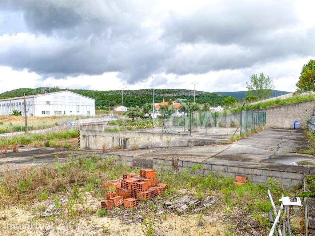 Lote Terreno para Armazém - Grande imagem: 2/25