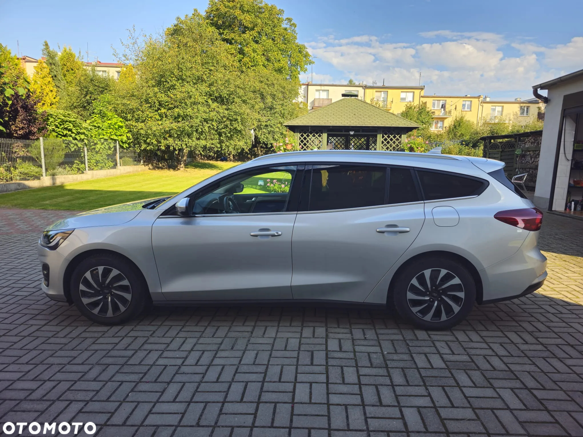 Ford Focus Turnier 1.0 EcoBoost Hybrid TITANIUM X - 3