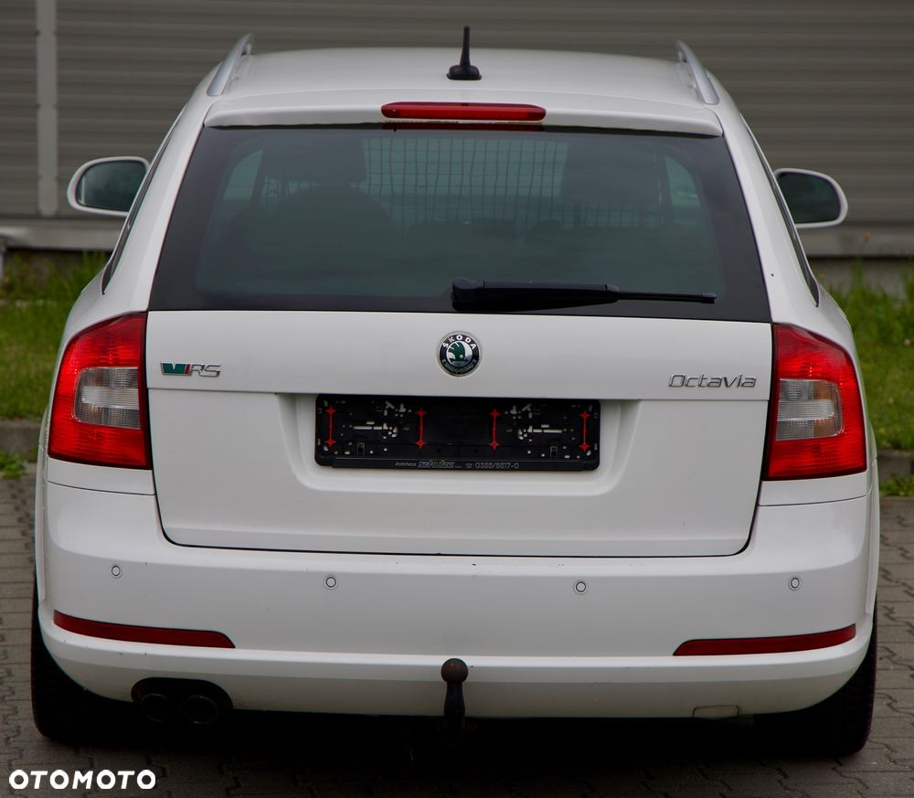 Skoda Octavia 2.0 TDI DPF RS DSG - 22