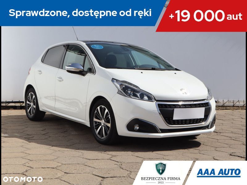 Peugeot 208 - 1