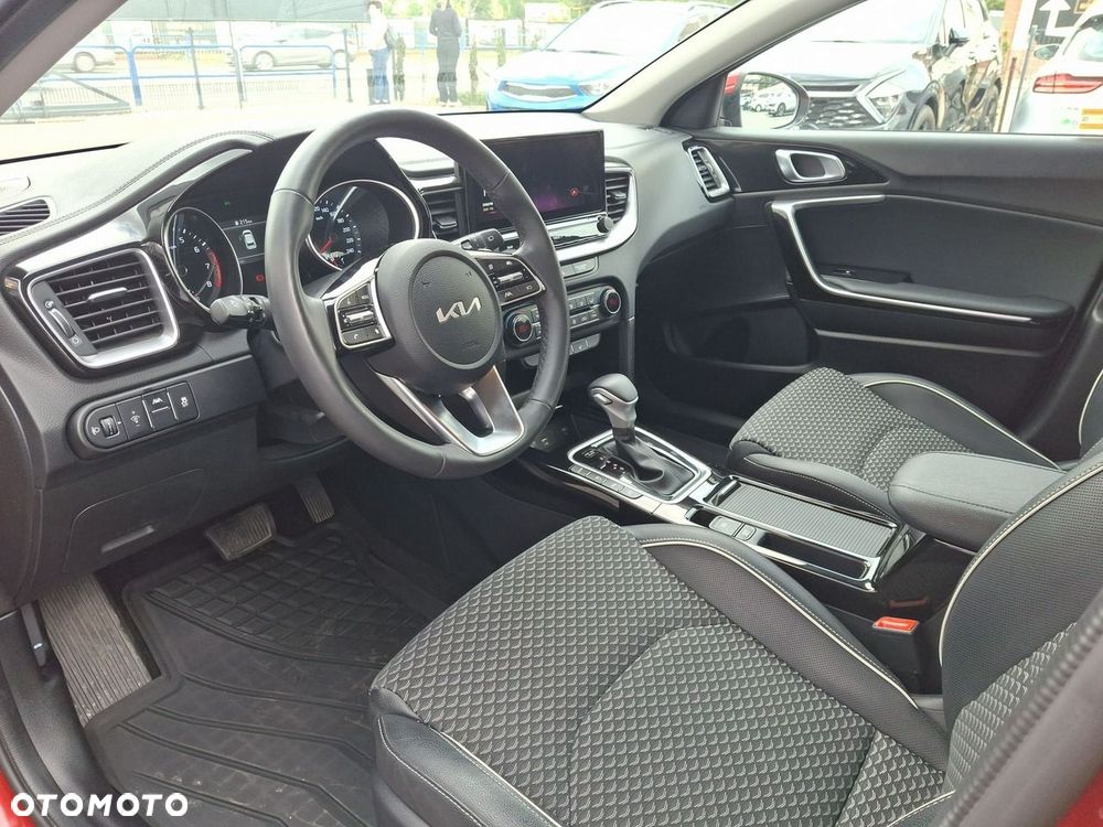 Kia Ceed - 9