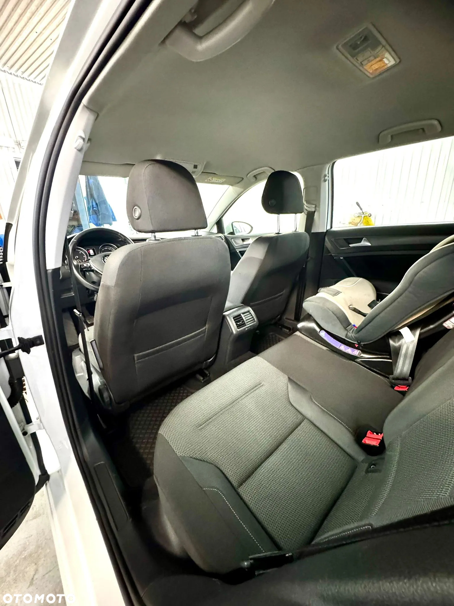 Volkswagen Golf VII 1.6 TDI BMT Comfortline - 7