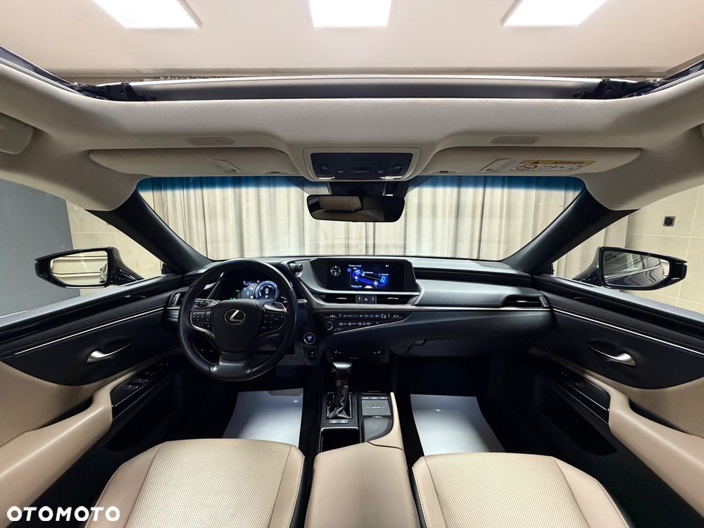Lexus ES 300h Business Edition - 6