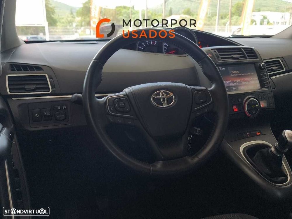Toyota Verso 1.6 D-4D Comfort - 13