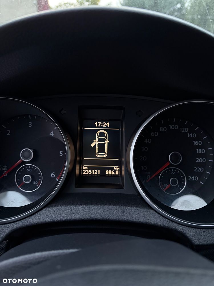 Volkswagen Golf - 16