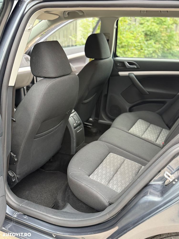 Skoda Octavia 1.6 TDI DPF IMPULS EDITION - 10