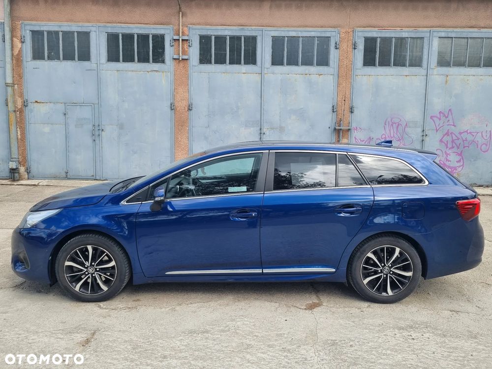 Toyota Avensis 2.0 D-4D Prestige - 8