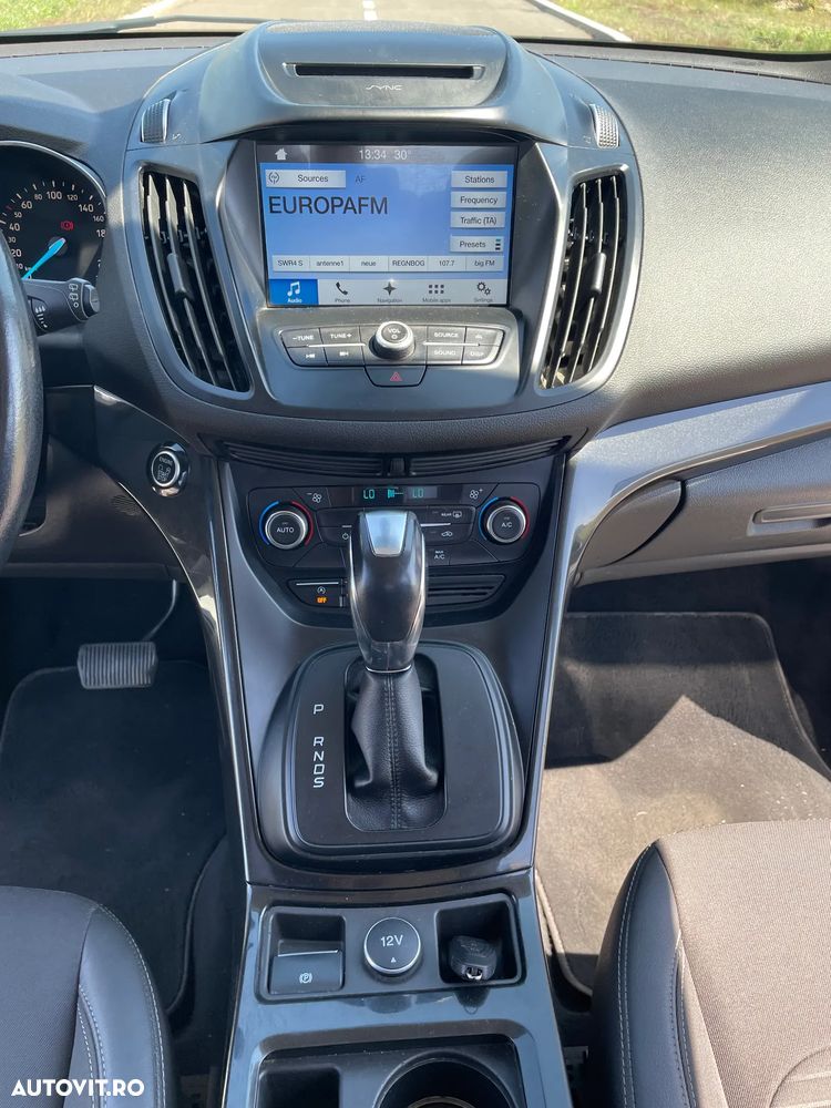 Ford Kuga 2.0 TDCi 4x4 Aut. Titanium - 8