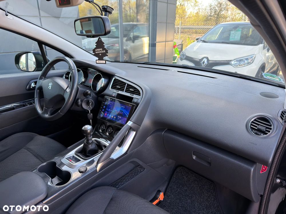 Peugeot 3008 1.6 HDi Premium - 9