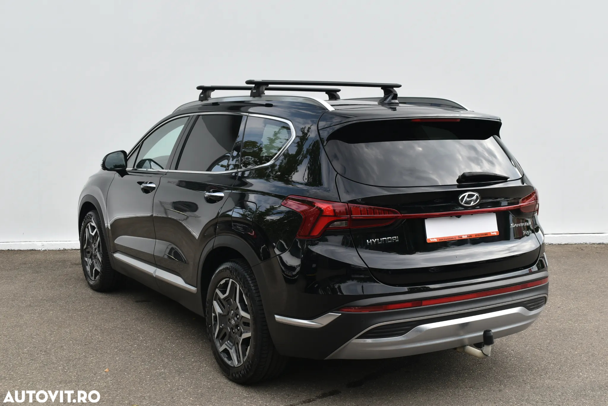 Hyundai Santa Fe Plug-in Hybrid 1.6 l 265 CP 4WD 6AT Luxury - 3
