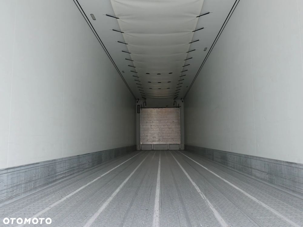 Schmitz Cargobull CHŁODNIA / OŚ PODNOSZONA / 3600 MTH / KWIATOWA / - 27