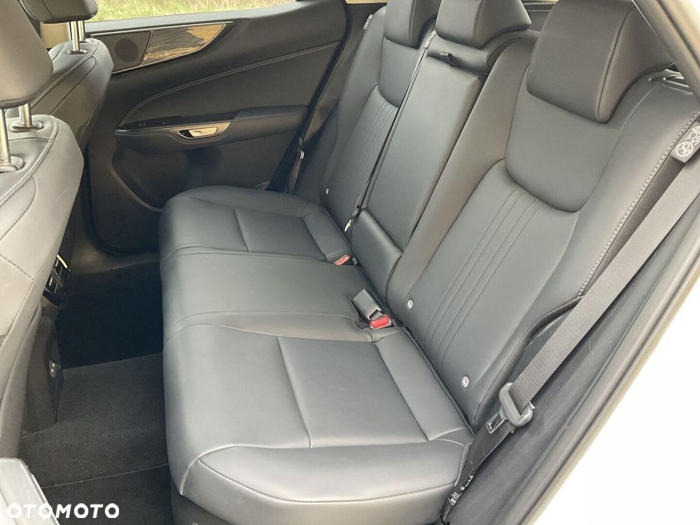 Lexus NX 350h Prestige AWD - 15