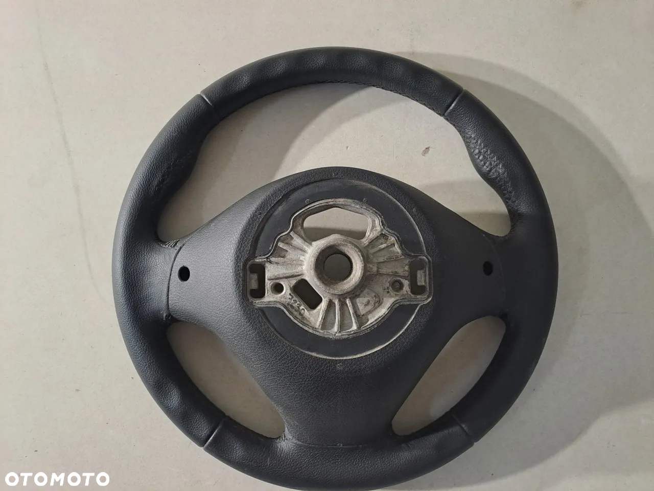 Kierownica trójramienna skóra skórzana BMW F20 F30 62560180D IGŁA - 8