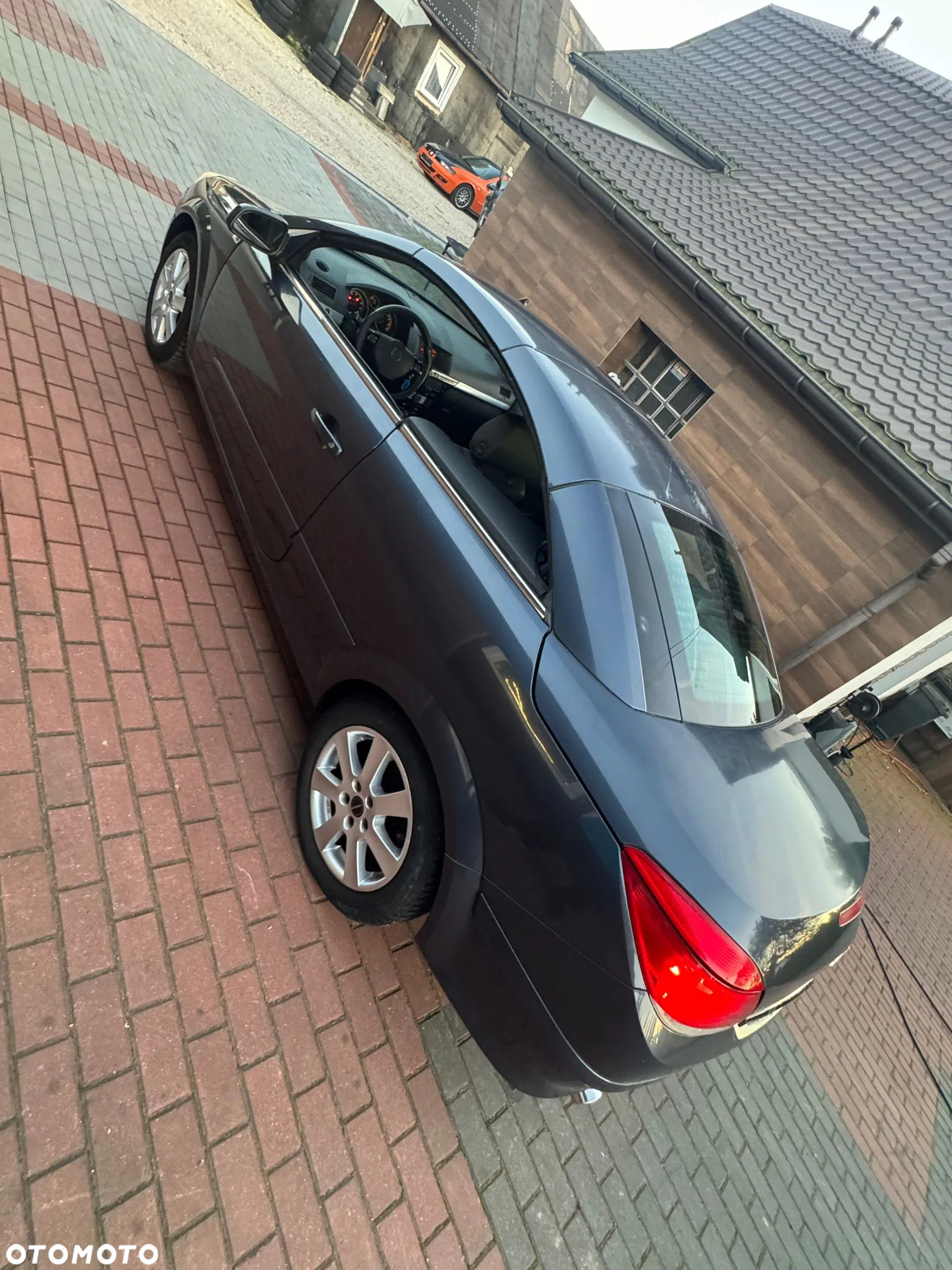 Opel Astra Twin Top 1.6 Cosmo - 25