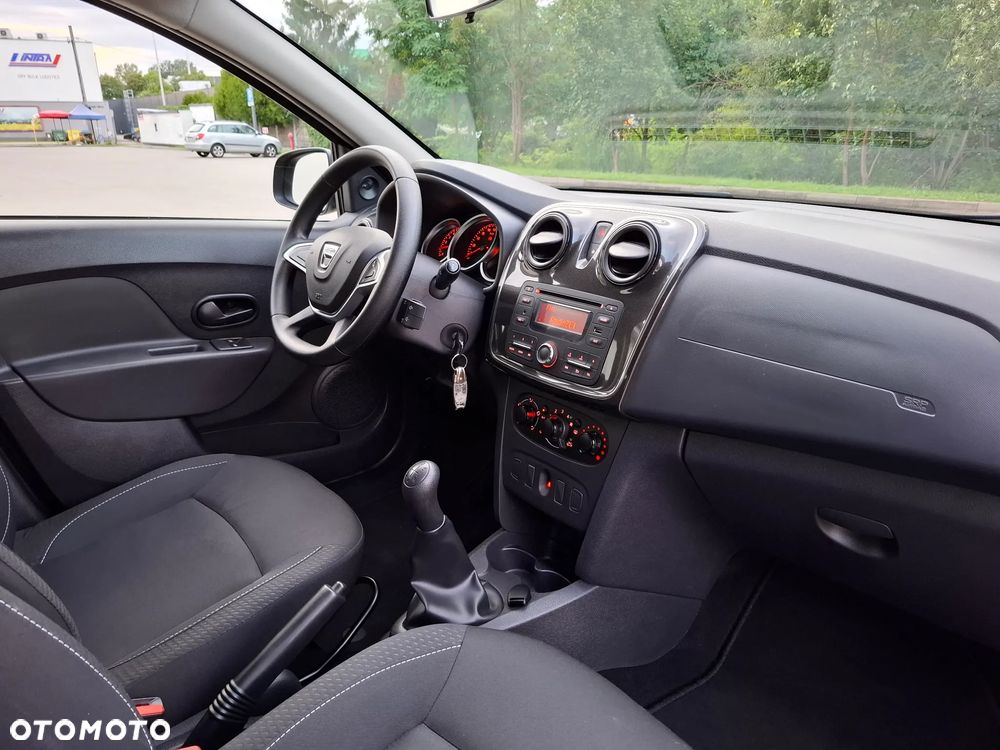 Dacia Logan 1.2 16V 75 Laureate - 34