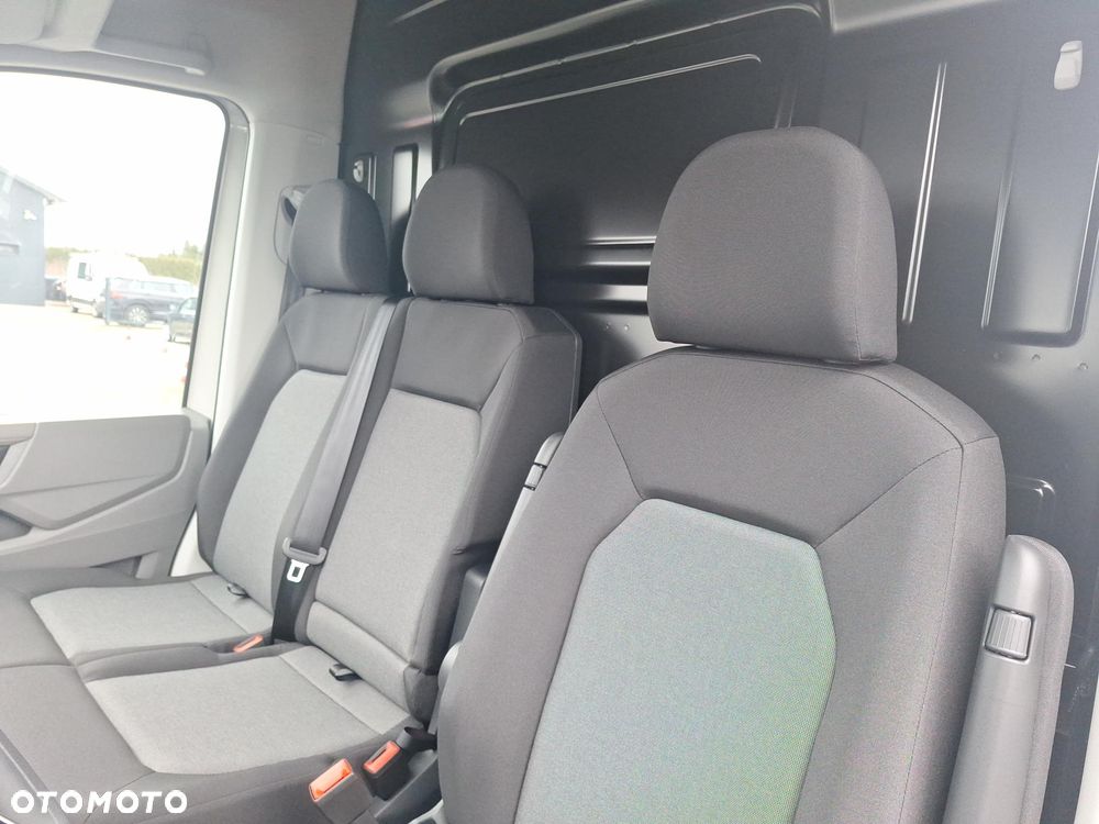 Volkswagen Crafter 35 furgon 140KM 3640 - 11