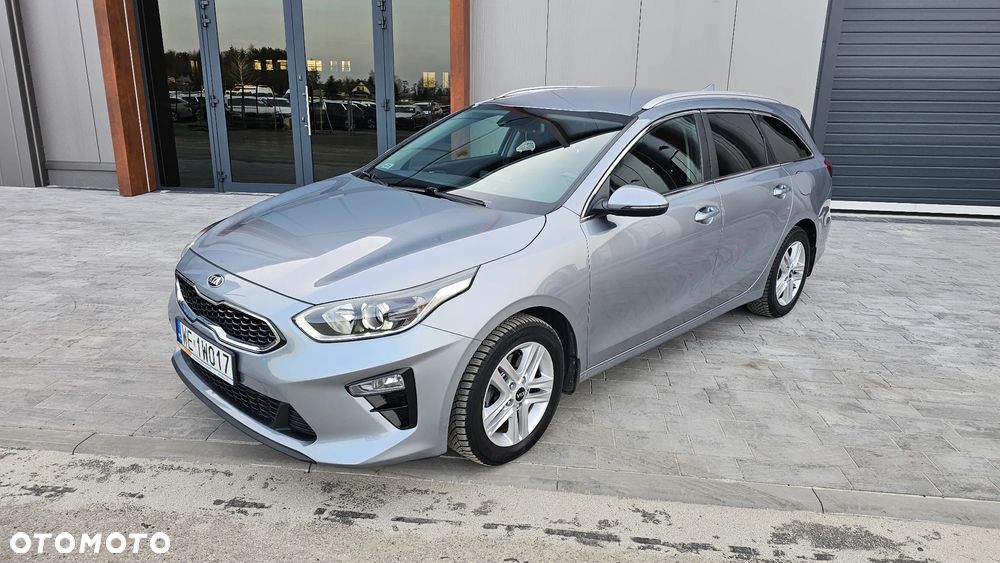Kia Ceed - 4