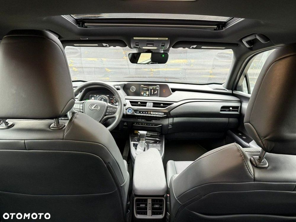 Lexus UX - 19