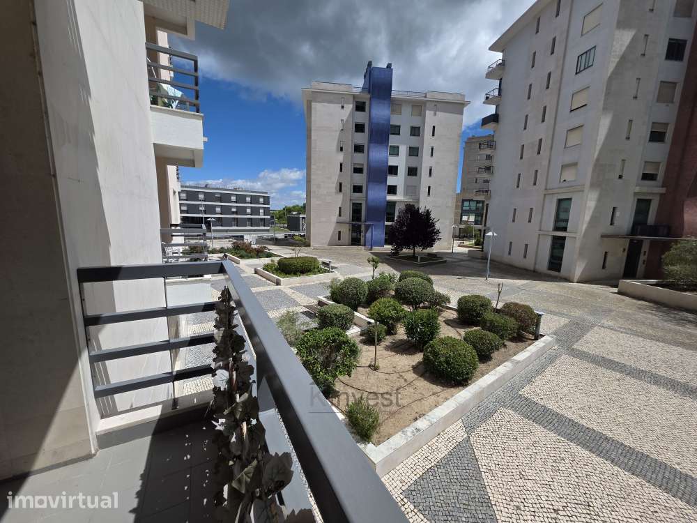 Apartamento T2 equipado , estacionamento e elevador ,Parque das Nações - Grande imagem: 4/36