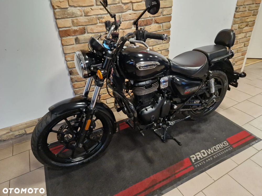 Royal Enfield Meteor - 9
