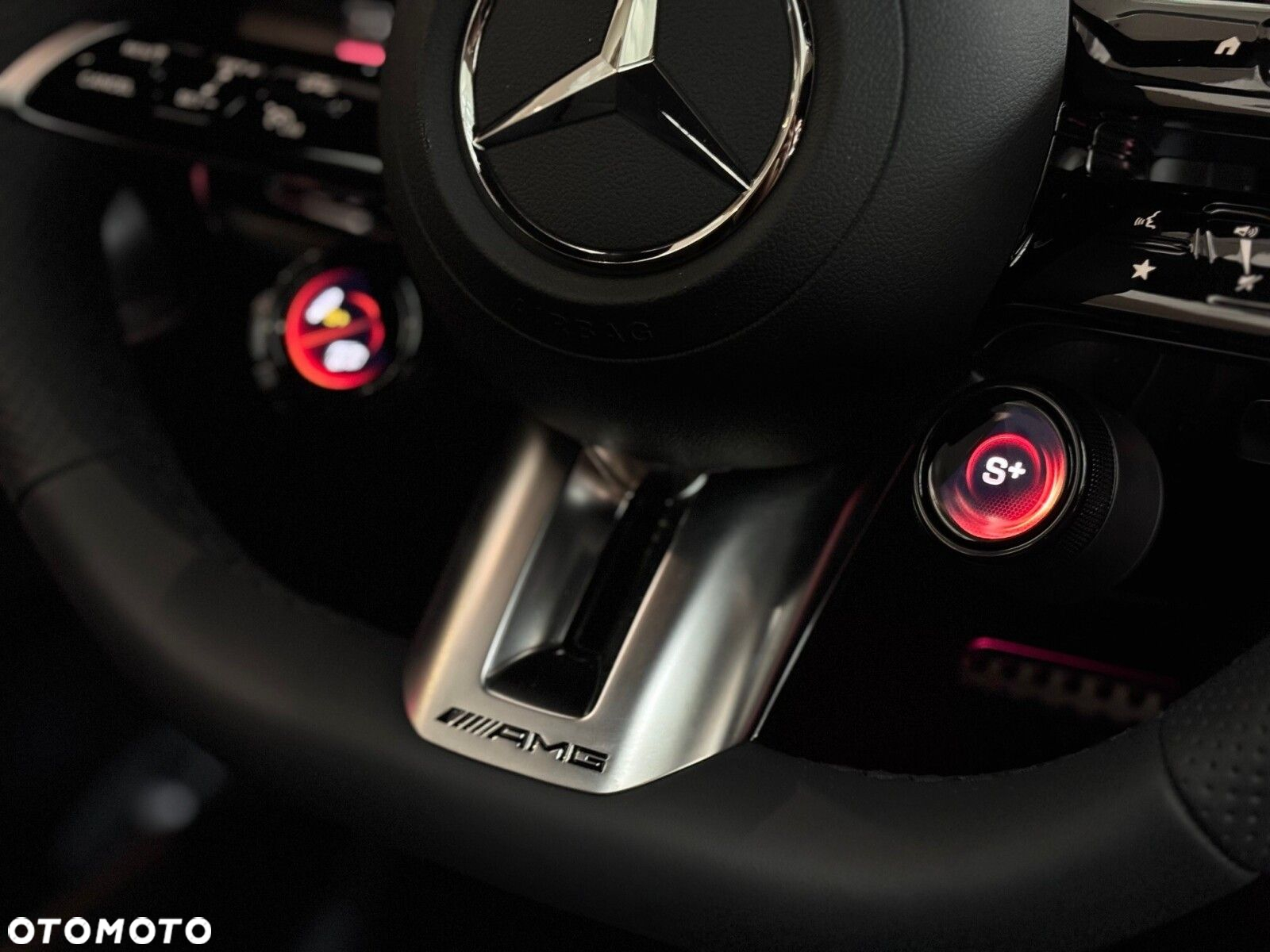 Mercedes-Benz GLC - 13