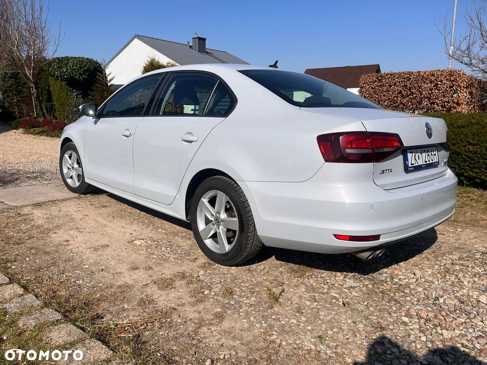 Volkswagen Jetta 2.0 TDI DPF BMT Comfortline - 12