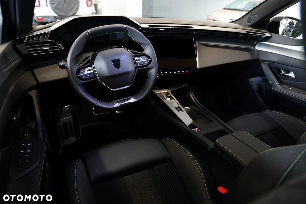 Peugeot 408 1.2 PureTech mHEV GT Exclusive S&S e-DSC6 - 13