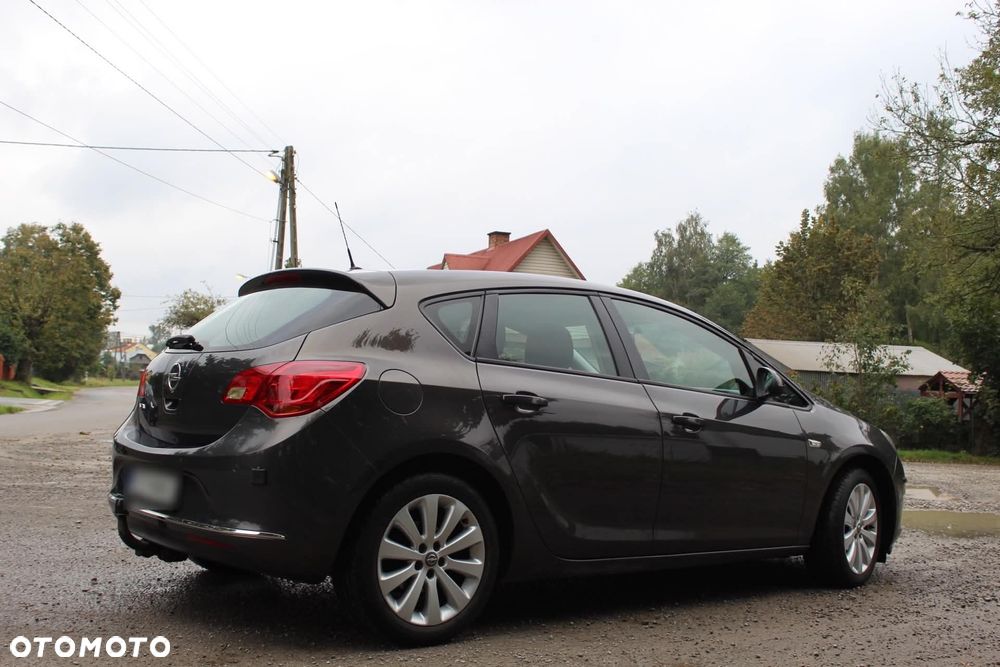 Opel Astra - 2