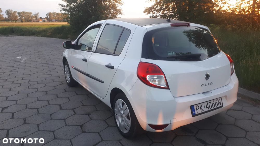 Renault Clio 1.2 16V Expression - 4