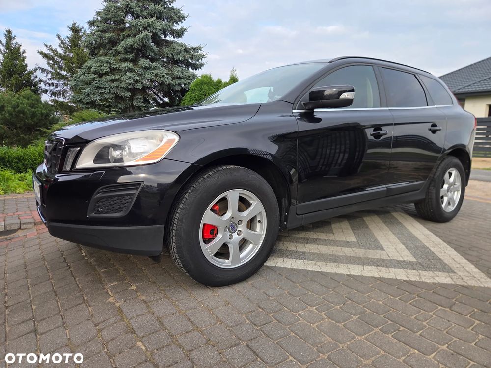 Volvo XC 60 D4 Momentum - 1