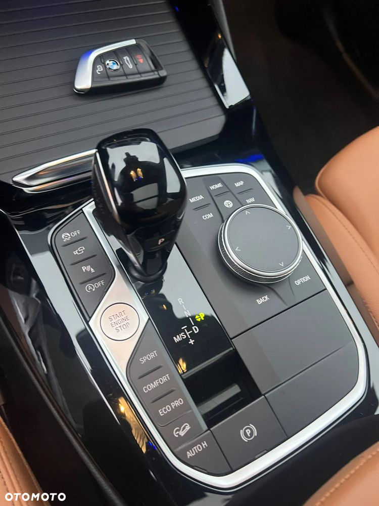 BMW X3 xDrive30i - 11
