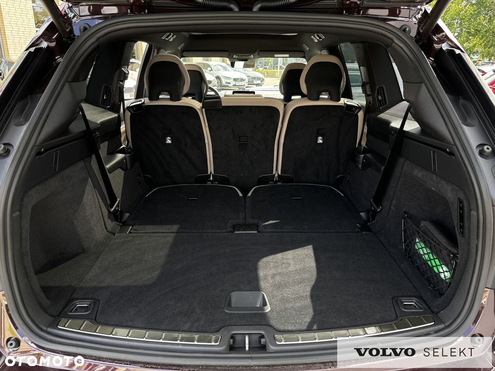 Volvo EX90 - 25