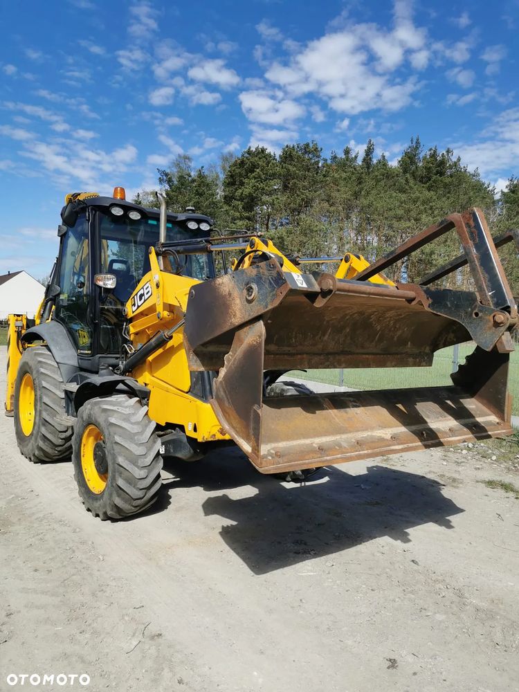 JCB 3CX Powershift - 21