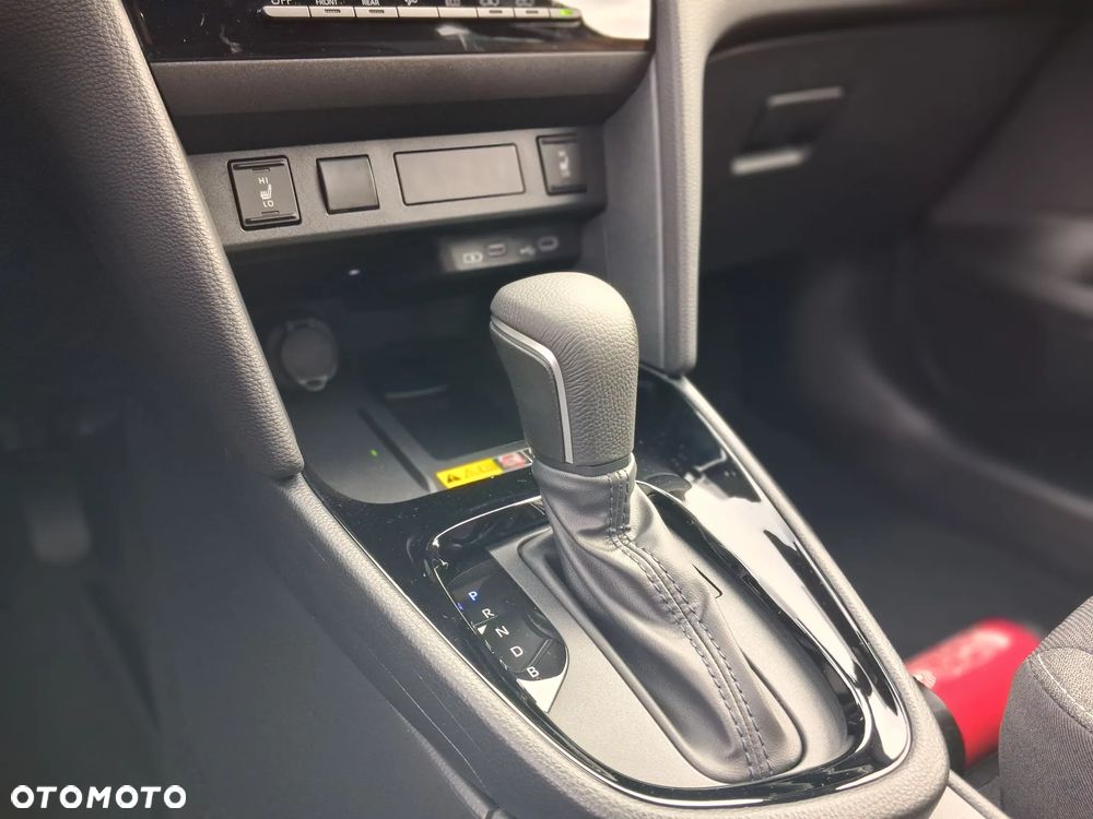 Toyota Yaris Cross Hybrid 1.5 Style - 23