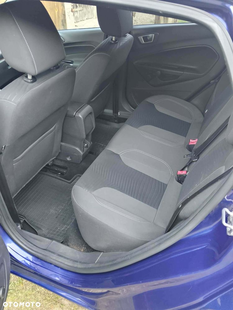 Ford Fiesta - 8